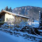 Апартаменти Bei Hanni *